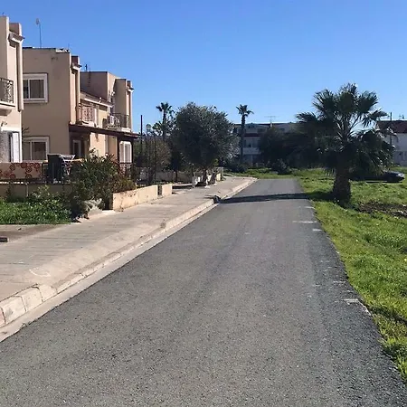 Valia Luxury Beach House Larnaca